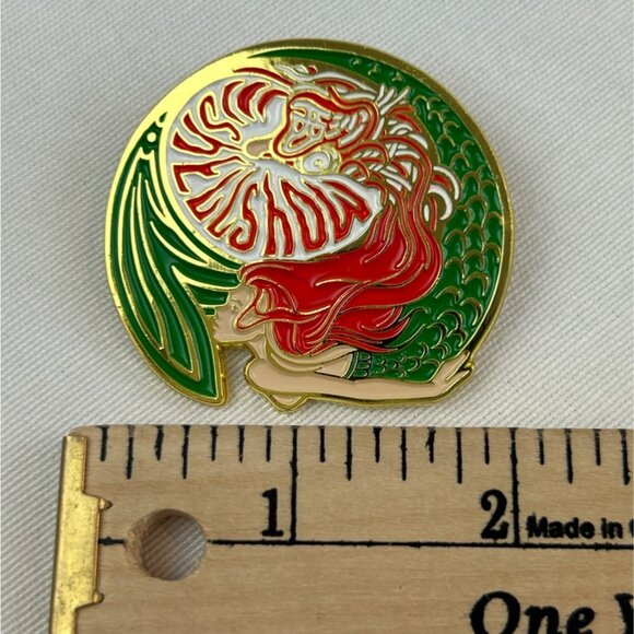 Conchologist City Club Mermaid Enamel Pin Gold Red Green Shell Show Collectible - Picture 4 of 5
